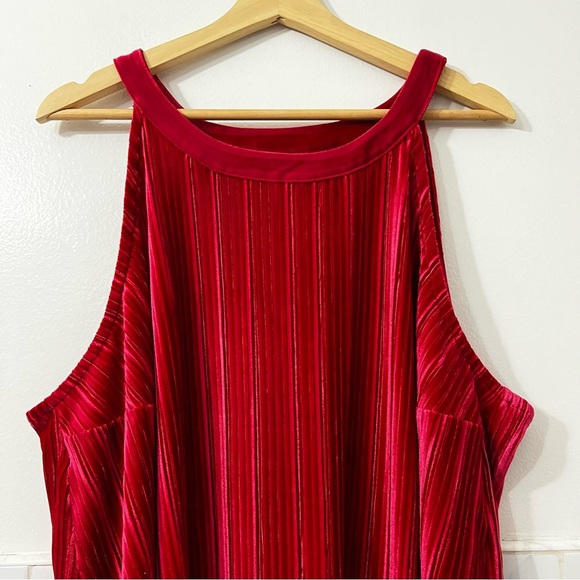 Torrid 3 3XL Red Velvet Pleated High Neck Pullover Party Event Festive Tank Top - Picture 4 of 9